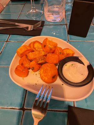 Sweet patatos with truffle mayo at Chez Kessler in Barcelona