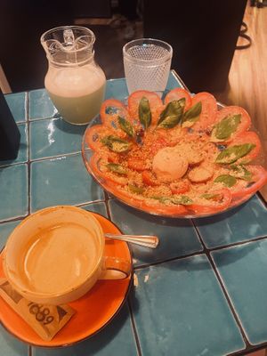 Mediterranean Carpaccio 😋  at Chez Kessler in Barcelona