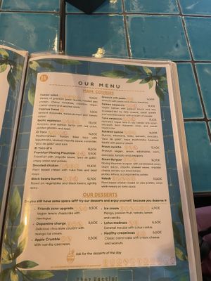 Main courses and desserts  at Chez Kessler in Barcelona