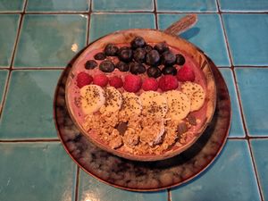 Healthy exotic bowl at Chez Kessler in Barcelona