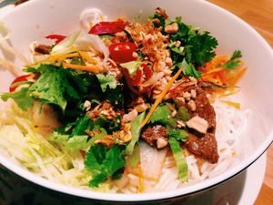 rice noodles big bowl with beef and chicken  at Well Being in Cologne