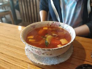 Sauer-Scharf Suppe at Well Being in Cologne