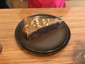 Schoko-Erdnuss Kuchen  at Well Being in Cologne