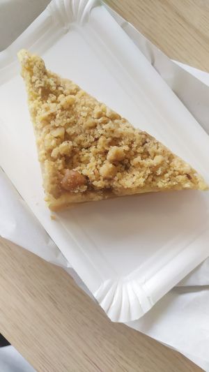 vegan apple cake (underwhelming) at Frooteria in Munich