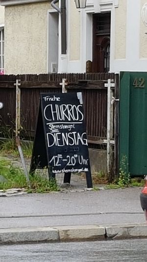 Opening times at Sternstangerl Churros Factory in Munich