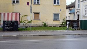 This is where the food truck normally stands at Sternstangerl Churros Factory in Munich