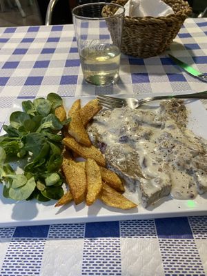   at Thundersgreen in Aviles