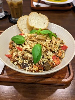 Walnut tomatoe spaghetti at Zeroism - Vegan Café & bakery in Ho Chi Minh City