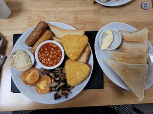 Harvester (VE) at Breaktimes Cafe in Porthmadog