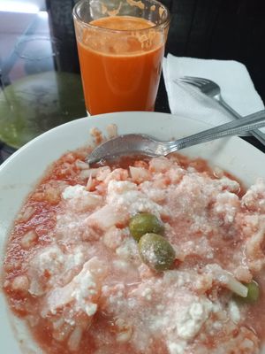 Coliflor en jitomate con requesón at La Victoria in Mexico City