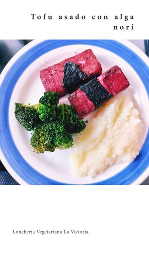 Platillo vegano at La Victoria in Mexico City