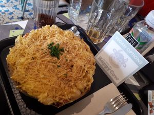 American portion of Mac&Cheese, french portion available at YO' Mac and Cheese in Paris