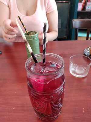 Marie Laveau and Karaba at Café Contresort in Paris