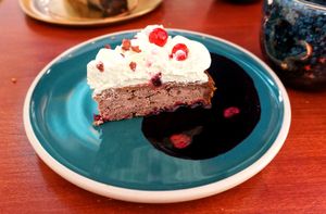 Cake at Café Contresort in Paris
