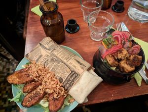 Burrito, Marmite et Kiki! at Café Contresort in Paris