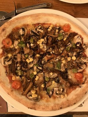 Pizza vegana  at Gotham Pizzeria in Barcelona