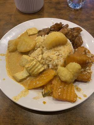Buffet including yellow curry  at Blossoming Lotus in Surfers Paradise