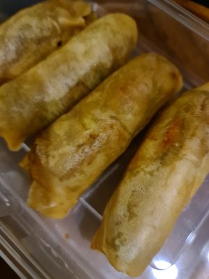 Spring rolls at Blossoming Lotus in Surfers Paradise