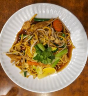 Hokkien Noodles & Jasmine hot tea at Blossoming Lotus in Surfers Paradise