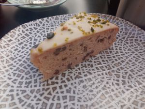 Tarta de pistacho y plátano at Craft Coffee in Almeria