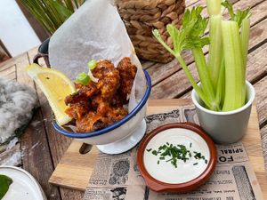 buffalo wings at Grá Irish Gastropub in Mallorca