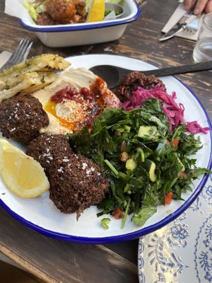 Spinach Falafel with hummus, salad and pita bread  at Grá Irish Gastropub in Mallorca
