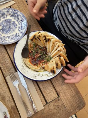 hummus  at Grá Irish Gastropub in Mallorca
