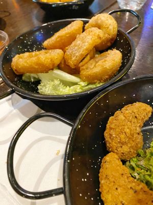 Die Schalen waren voll, leider zu spät ans Foto gedacht.  at Road Stop in Mettmann