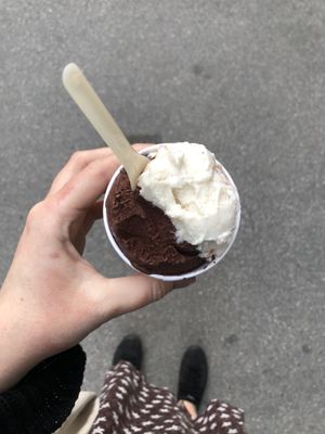 pure chocolat and vanilla cold fashioned at Eisperle - Färbergasse in Graz