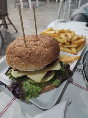 Hamburguesa vegana at El Sarao de Lara in Las Rozas De Madrid