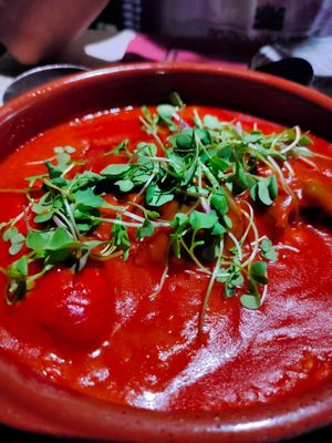 Pimientos rellenos de soja texturizada at El Sarao de Lara in Las Rozas De Madrid