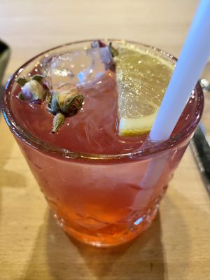 Spiced lemon and rose  at Het Hooihuis in Roosendaal