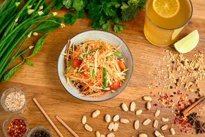 vegan papaya salad at Kapunka in Paris