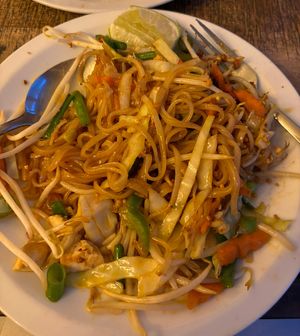Vegan pad thai  at Kapunka in Paris