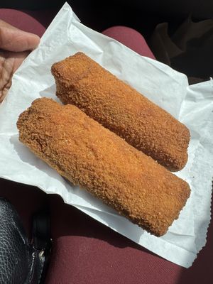 “Beef” Rolls 🌱  at Mirisata in Portland