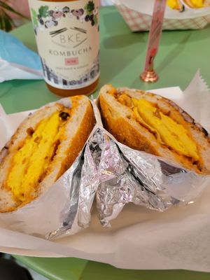 Amazing vegan BLT at Guevara's in Brooklyn