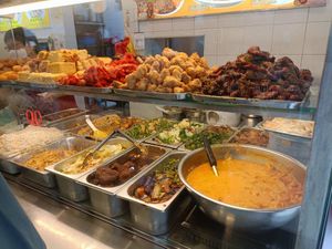 Nice foods. Many dishes option. at Li Yuan 利源素食 in Central Singapore