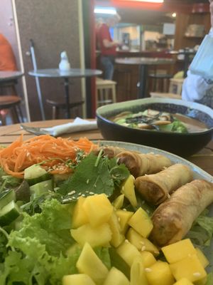 Nem Bowl+ Udon-Nudelsuppe at All Vegan in Hannover