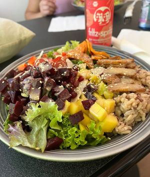 Vegane Rainbow - Bowl  at All Vegan in Hannover