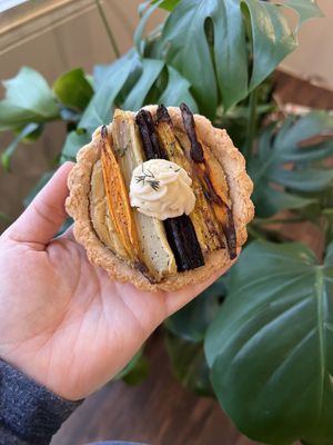 Rainbow carrot tart  at Ordinarie Fare in Dayton