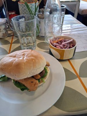 Vegan sausage (not meat copy) with mushrooms and fresh spinach. Side helping of vegan slaw. at Duckies Cafe in Hayle