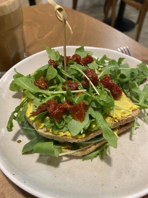 Toast with Hummus at TÈCO in Palermo