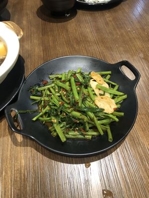 [vegan] V002 Belacan Kangkong (small)
$8/11/14 (S/M/L) at Leaf Corner 慈素 - Tai Seng in Central Singapore