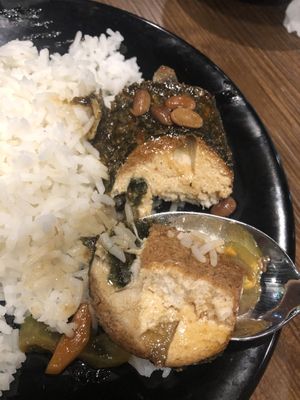 [vegan] MS003 Hot Plate Fish with Black Bean Sauce Bittergourd (medium) 👍🏻👍🏻👍🏻
$16/23 (M/L) at Leaf Corner 慈素 - Tai Seng in Central Singapore