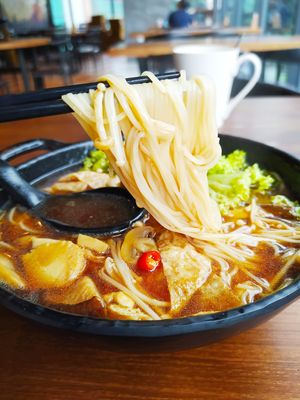 option: rice or mee sua at Leaf Corner 慈素 - Tai Seng in Central Singapore