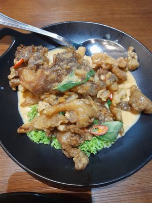 Creamy abalone mushroom at Leaf Corner 慈素 - Tai Seng in Central Singapore