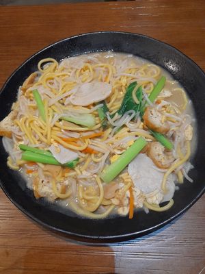 Hokkien mee at Leaf Corner 慈素 - Tai Seng in Central Singapore