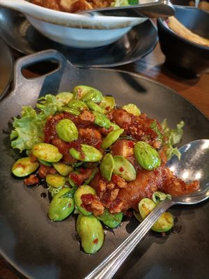  at Leaf Corner 慈素 - Tai Seng in Central Singapore