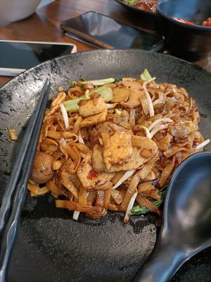  at Leaf Corner 慈素 - Tai Seng in Central Singapore