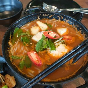 Very nice assam laksa at Leaf Corner 慈素 - Tai Seng in Central Singapore